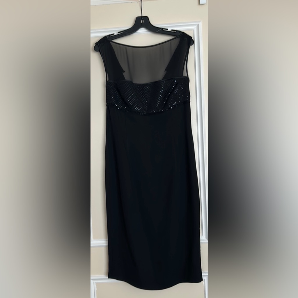 Nwt Escada Sleeveless Sequin Beaded Trim Cocktail Formal Dress In Black